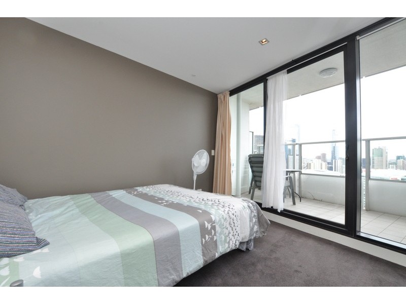 3204/100 Harbour Esplanade, Docklands VIC 3008