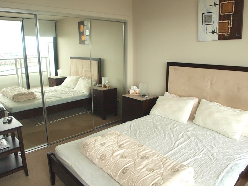 2808A/100 Harbour Esplanade, Docklands VIC 3008