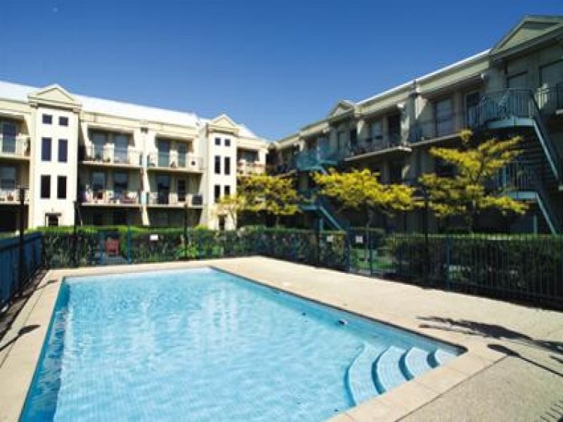 REF 21064/682 Nicholson Street, Fitzroy North VIC 3068