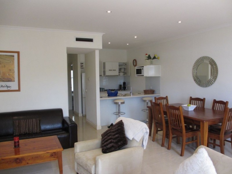 REF 21064/682 Nicholson Street, Fitzroy North VIC 3068