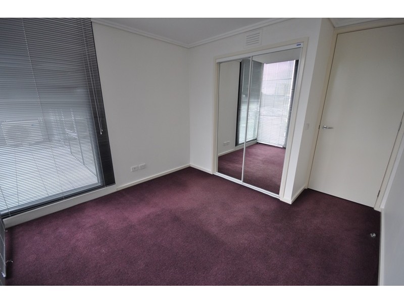 REF 21065/92C Kavanagh Street, Southbank VIC 3006