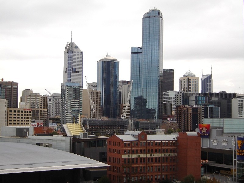 REF 21066/83 Whiteman Street, Southbank VIC 3006