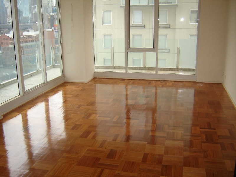 REF 21066/83 Whiteman Street, Southbank VIC 3006