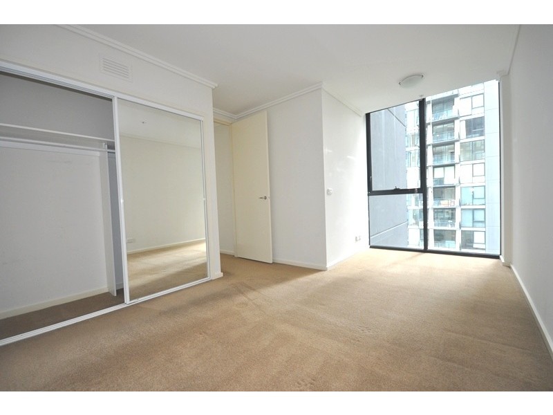 REF 20908/88 Kavanagh Street, Southbank VIC 3006