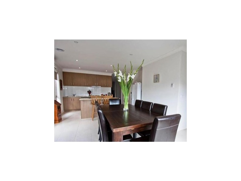 15 Craig Close, Truganina VIC 3029