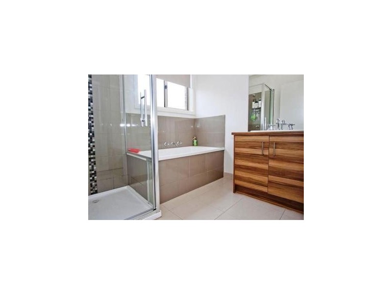 15 Craig Close, Truganina VIC 3029