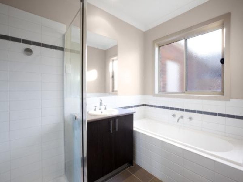 13 Home Road, Point Cook VIC 3030