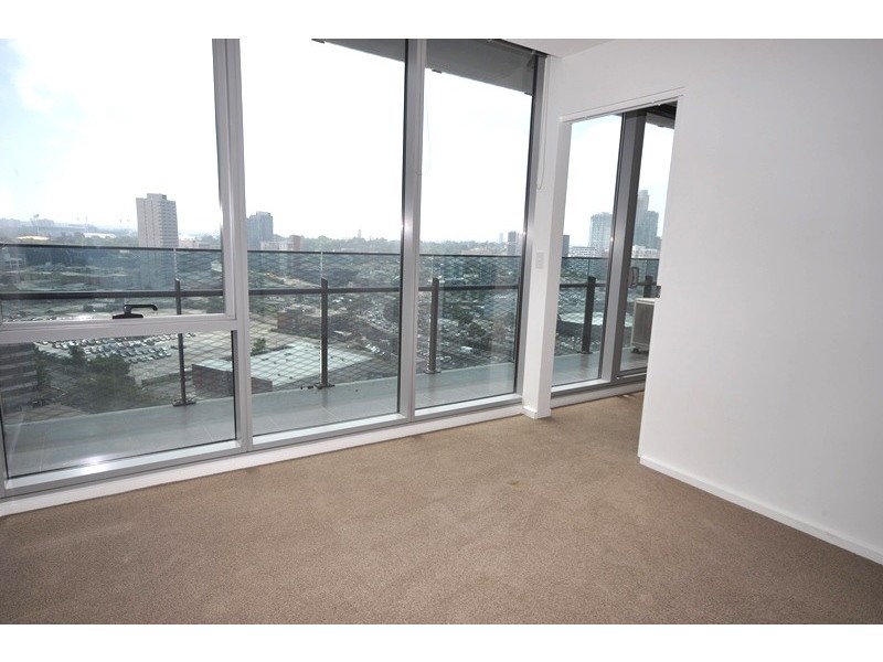 1702/241 City Road, Southbank VIC 3006