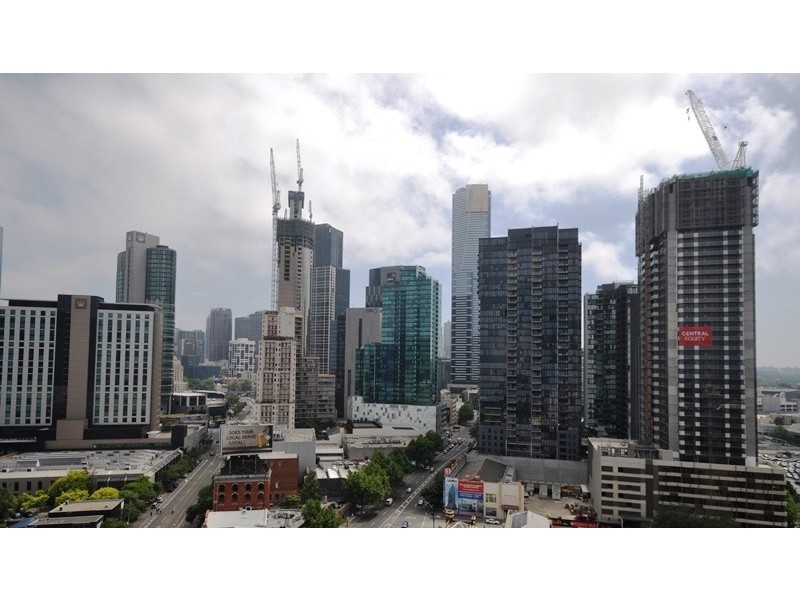 1702/241 City Road, Southbank VIC 3006