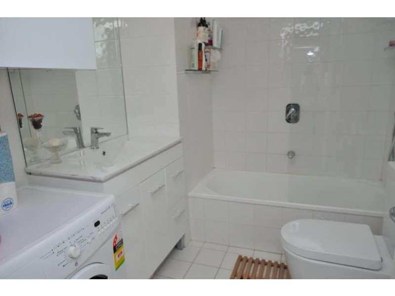 REF 20996/668 Bourke Street, Melbourne VIC 3000