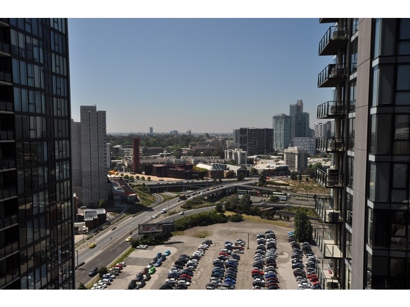 REF 21077/173 City Road, Southbank VIC 3006