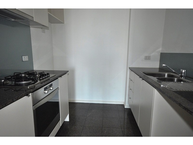 REF 21077/173 City Road, Southbank VIC 3006