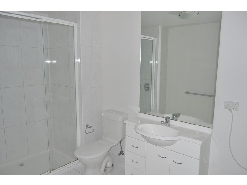 REF 21079/22 Kavanagh Street, Southbank VIC 3006