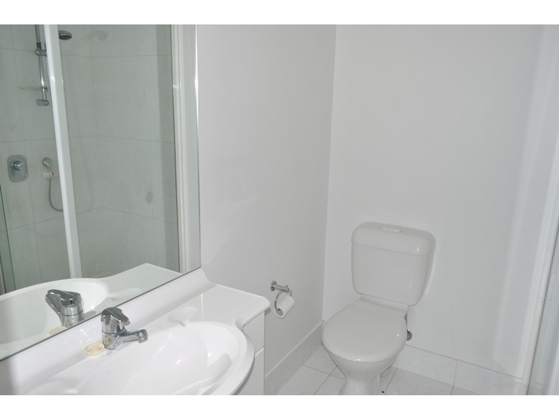 REF 21079/22 Kavanagh Street, Southbank VIC 3006