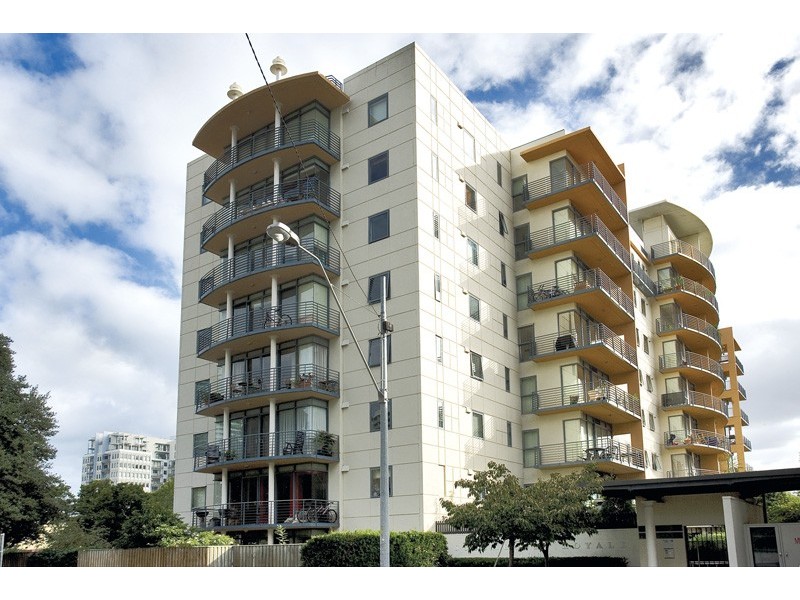 REF 20851/102 Wells Street, Southbank VIC 3006