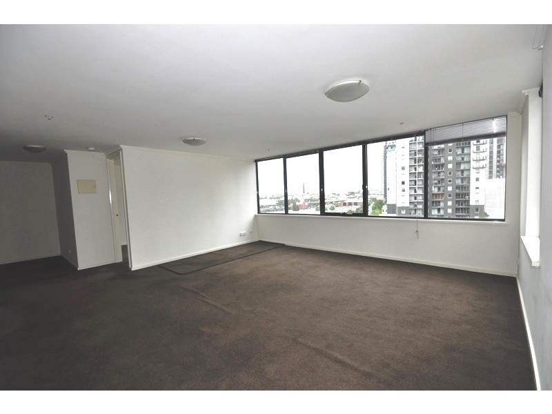 REF 21083/22 Kavanagh Street, Southbank VIC 3006