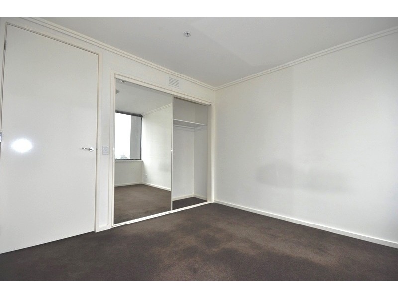REF 21083/22 Kavanagh Street, Southbank VIC 3006