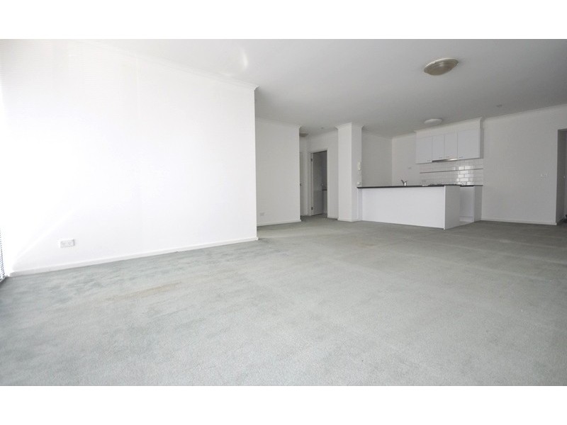 REF 21123/79 Whiteman Street, Southbank VIC 3006