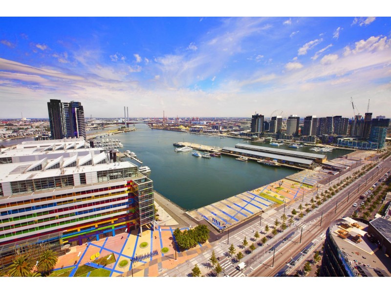 2604/100 Harbour Esplanade, Docklands VIC 3008