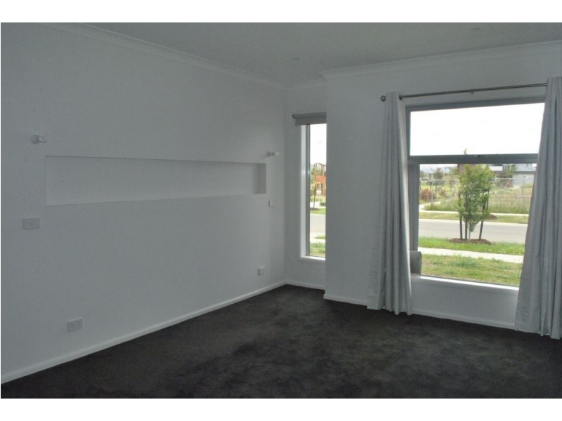 6 Packer Way, Williams Landing VIC 3027