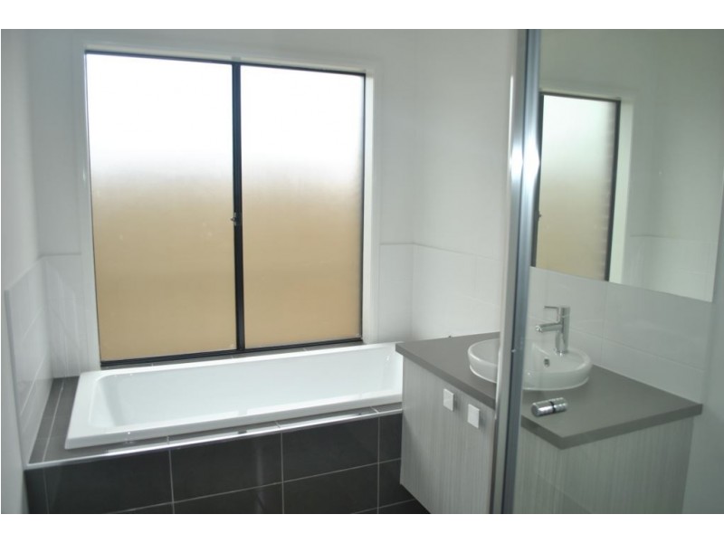 6 Packer Way, Williams Landing VIC 3027