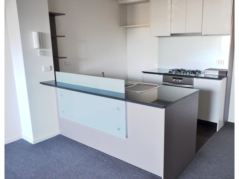 REF 21096/100 Kavanagh Street, Southbank VIC 3006