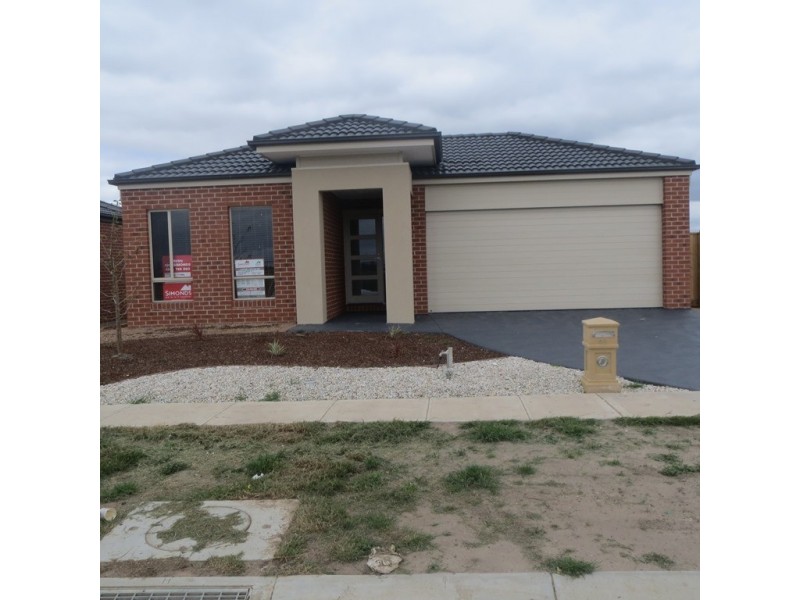 48 Warunda Parade, Point Cook VIC 3030