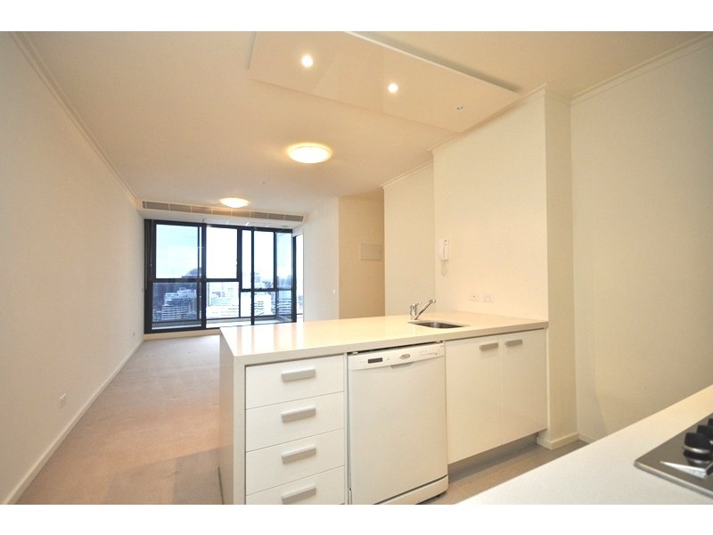 REF 21099/63 Whiteman Street, Southbank VIC 3006
