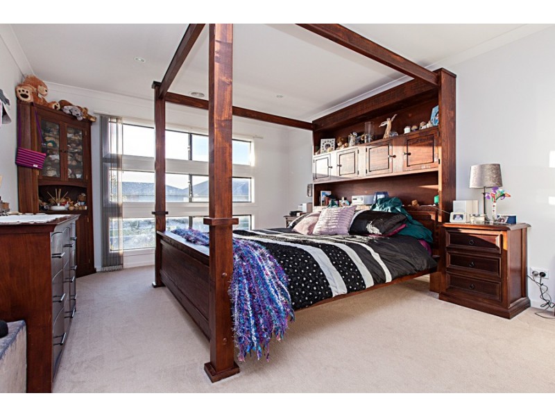 17 Avonwood Avenue, Wyndham Vale VIC 3024