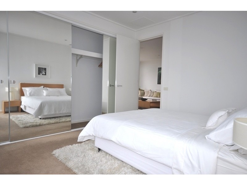 REF 20653/183 City Road, Southbank VIC 3006