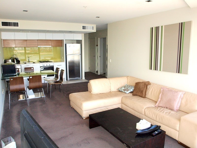 1502/100 Harbour Esplanade, Docklands VIC 3008