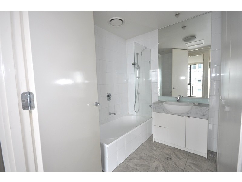 REF 20975/88 Kavanagh Street, Southbank VIC 3006