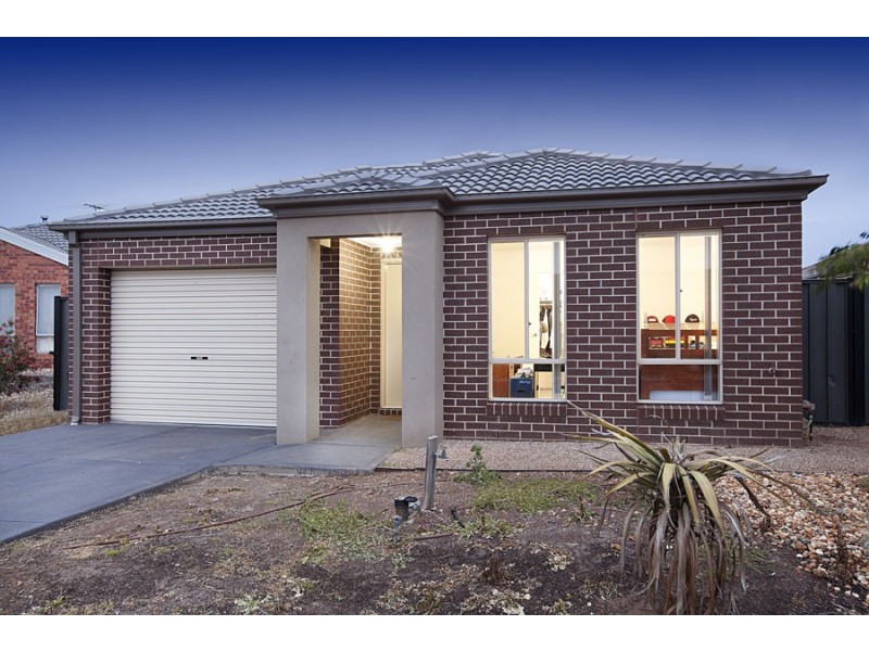 13 Billabong Crescent, Tarneit VIC 3029