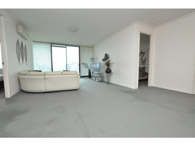 REF 21110/83 Whiteman Street, Southbank VIC 3006