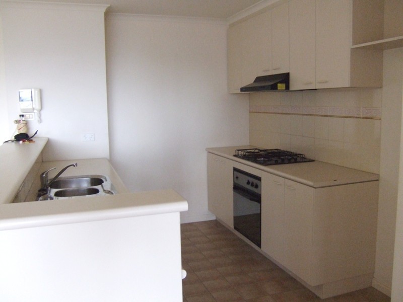 REF 21112/83 Queensbridge Street, Southbank VIC 3006