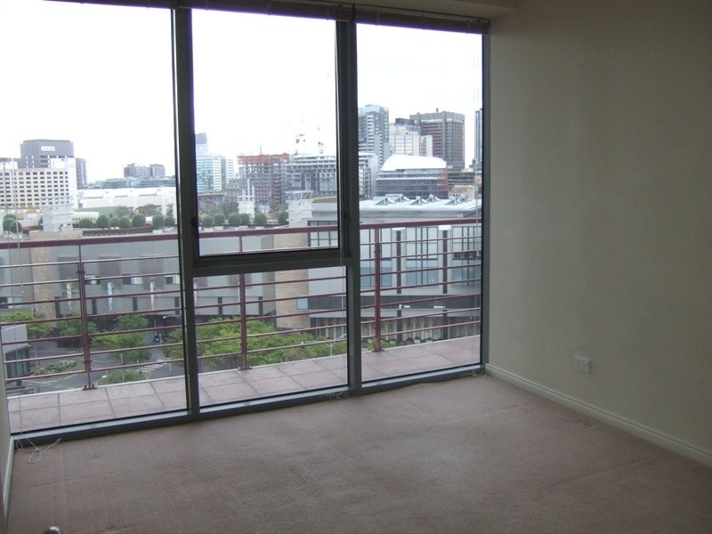 REF 21112/83 Queensbridge Street, Southbank VIC 3006