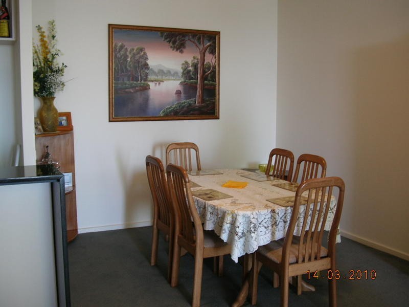 REF 21114/83 Whiteman Street, Southbank VIC 3006