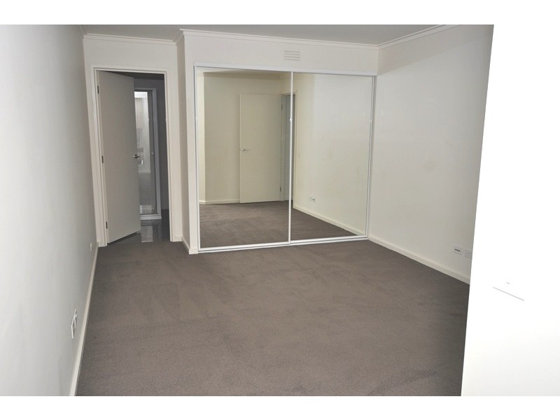 REF 21118/58 Jeffcott Street, West Melbourne VIC 3003