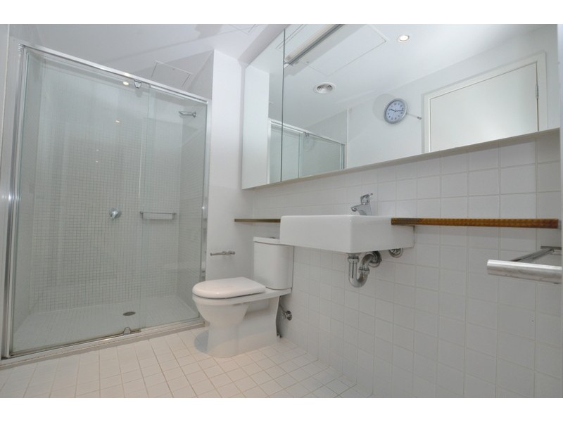 1406/18 Waterview Walk, Docklands VIC 3008