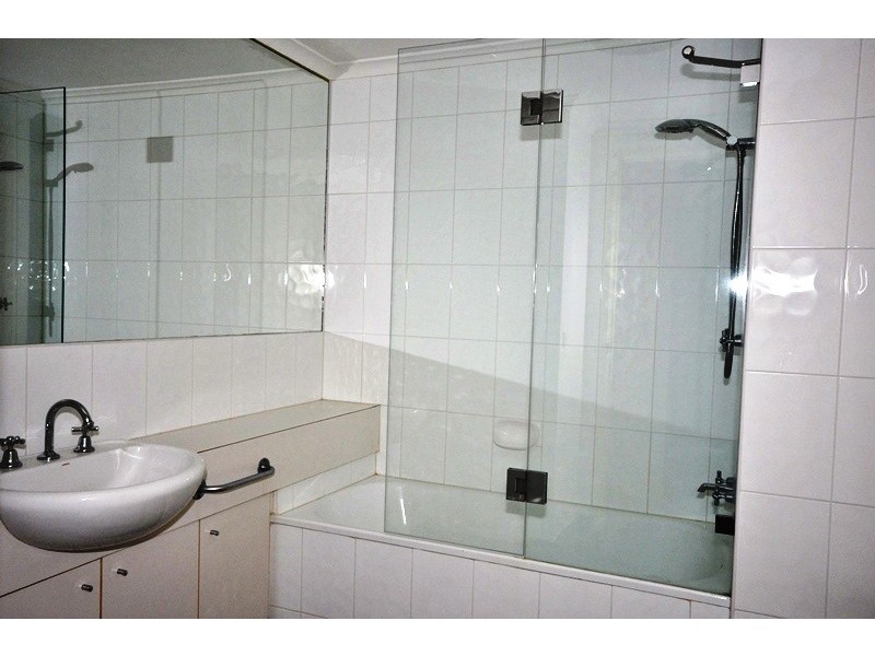 REF 20022/106 Southbank Boulevard, Southbank VIC 3006