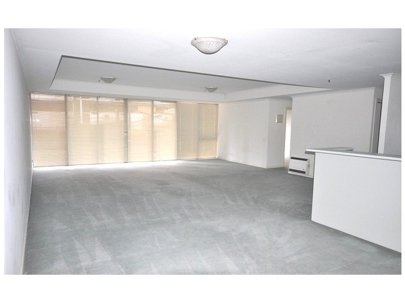 REF 21130/83 Queensbridge Street, Southbank VIC 3006