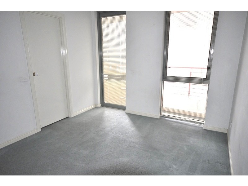 REF 21130/83 Queensbridge Street, Southbank VIC 3006