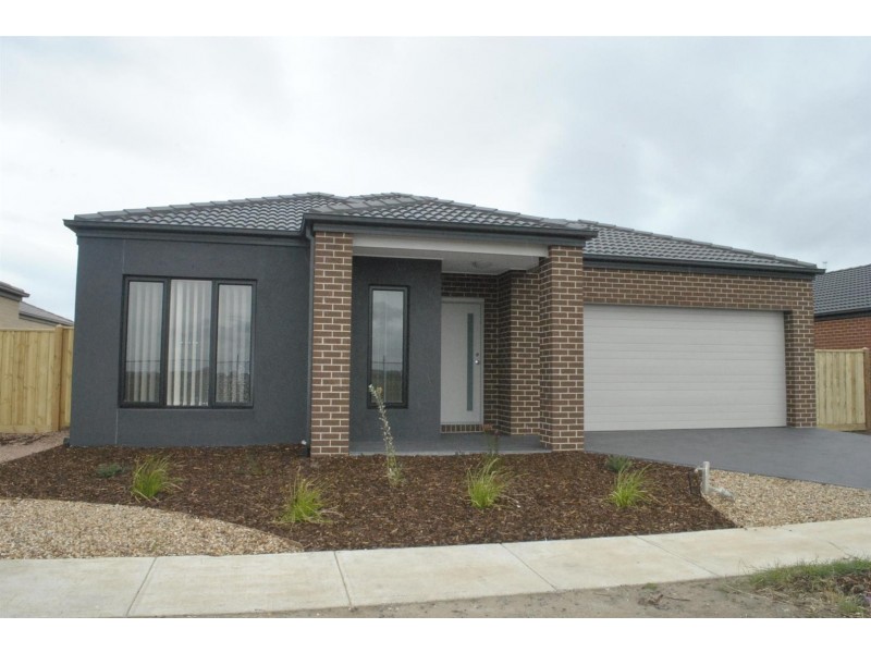 38 Warunda Parade, Point Cook VIC 3030