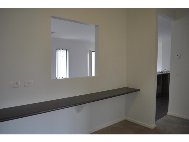 38 Warunda Parade, Point Cook VIC 3030