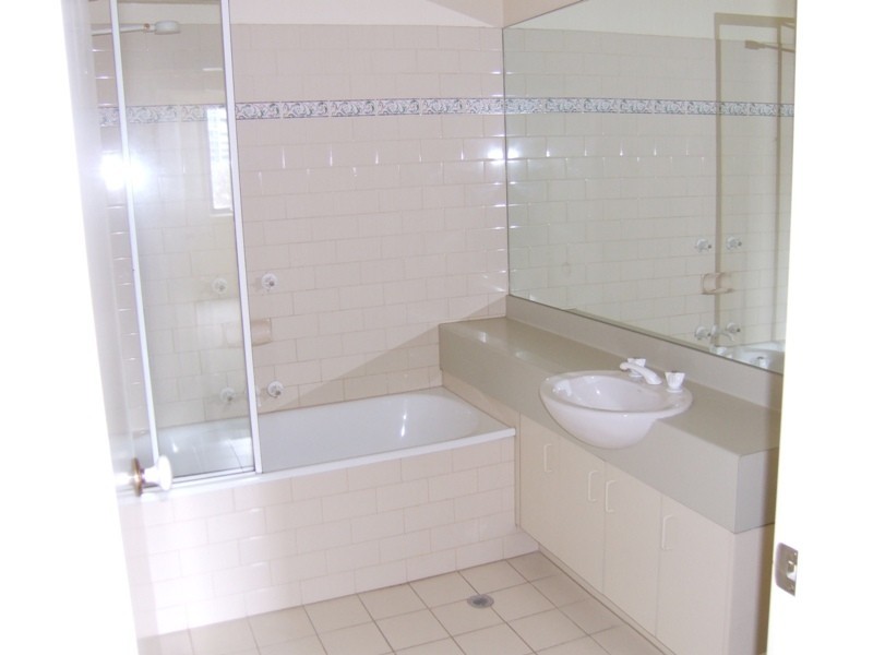 708/102 Wells Street, Southbank VIC 3006