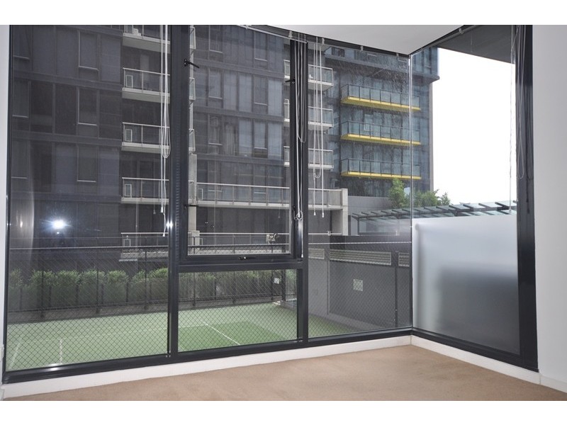 REF 21142/173 City Road, Southbank VIC 3006