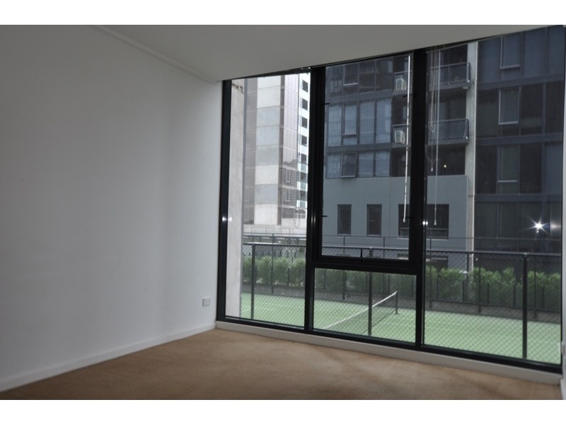 REF 21142/173 City Road, Southbank VIC 3006