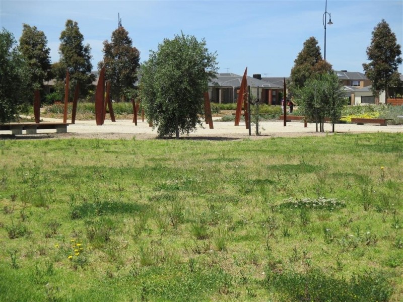 8 Eccles Vista, Point Cook VIC 3030