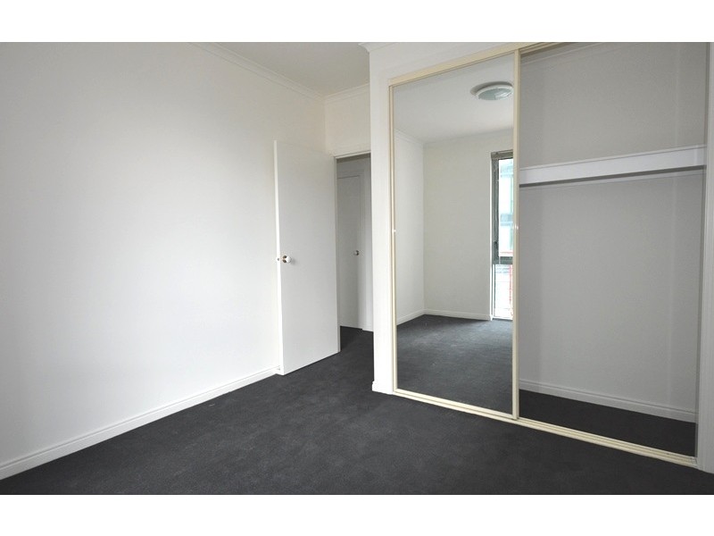 REF 21159/83 Queensbridge Street, Southbank VIC 3006
