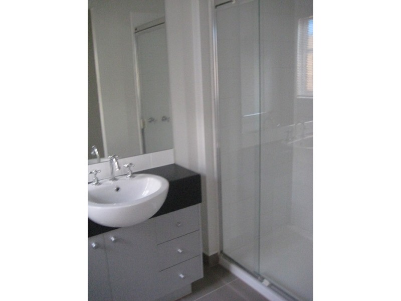 9 Dominion Terrace, Truganina VIC 3029